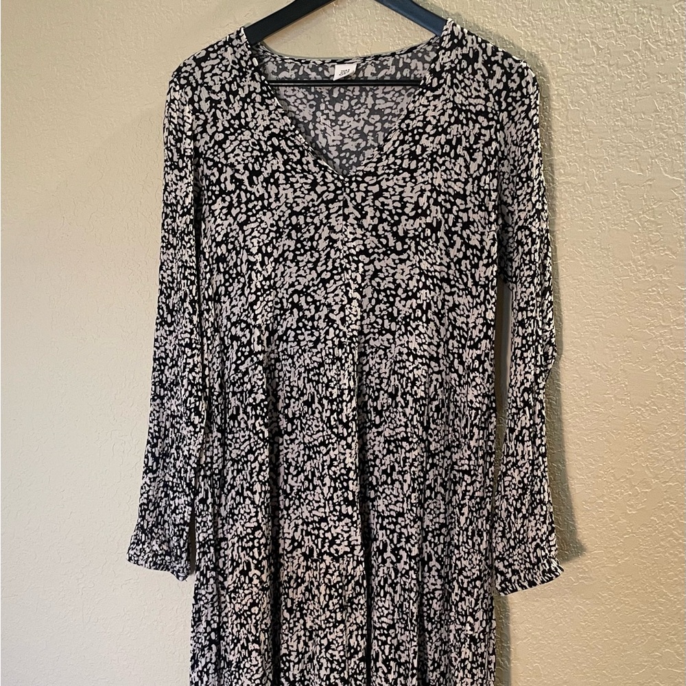 Black and White Patterned Dress